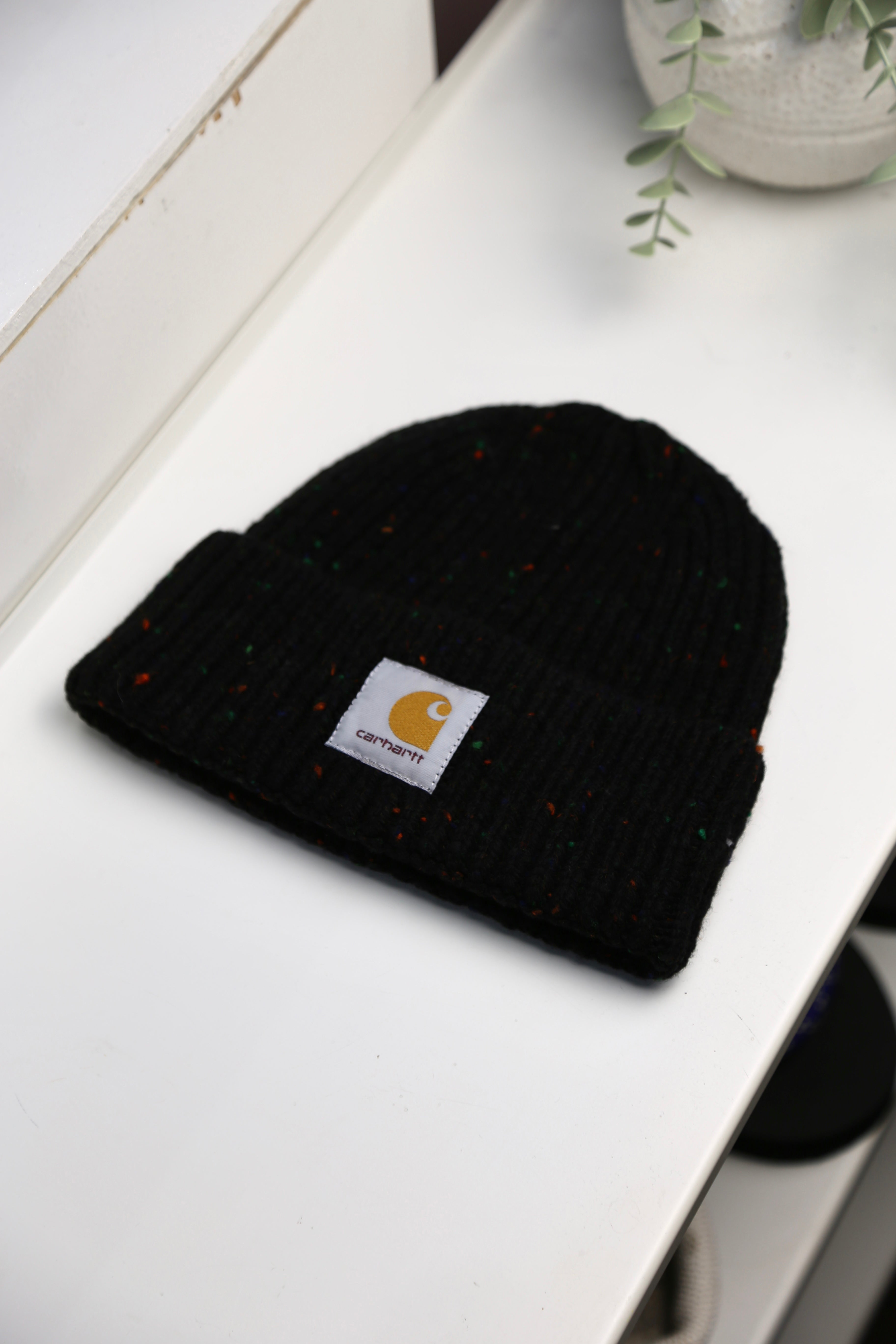 Anglistic Beanie Speckled Black