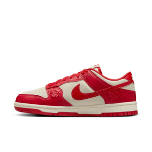 Women's Dunk Low "Red Roses"