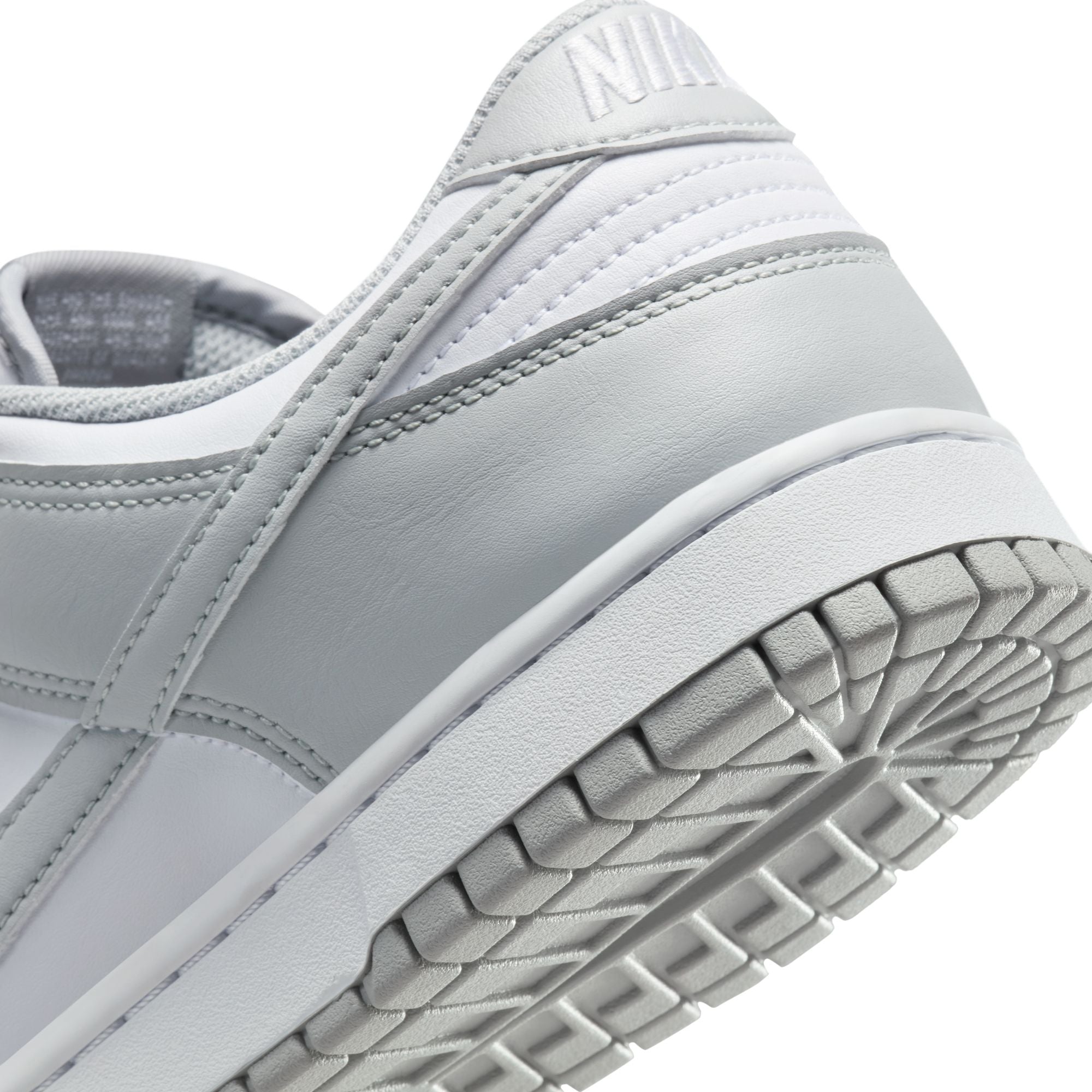 Dunk Low Retro Smoke Grey