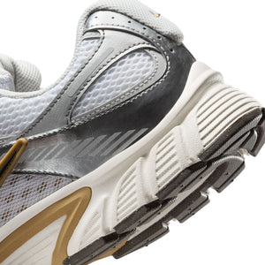 V5 RNR White/Medium Ash-Parachute Beige