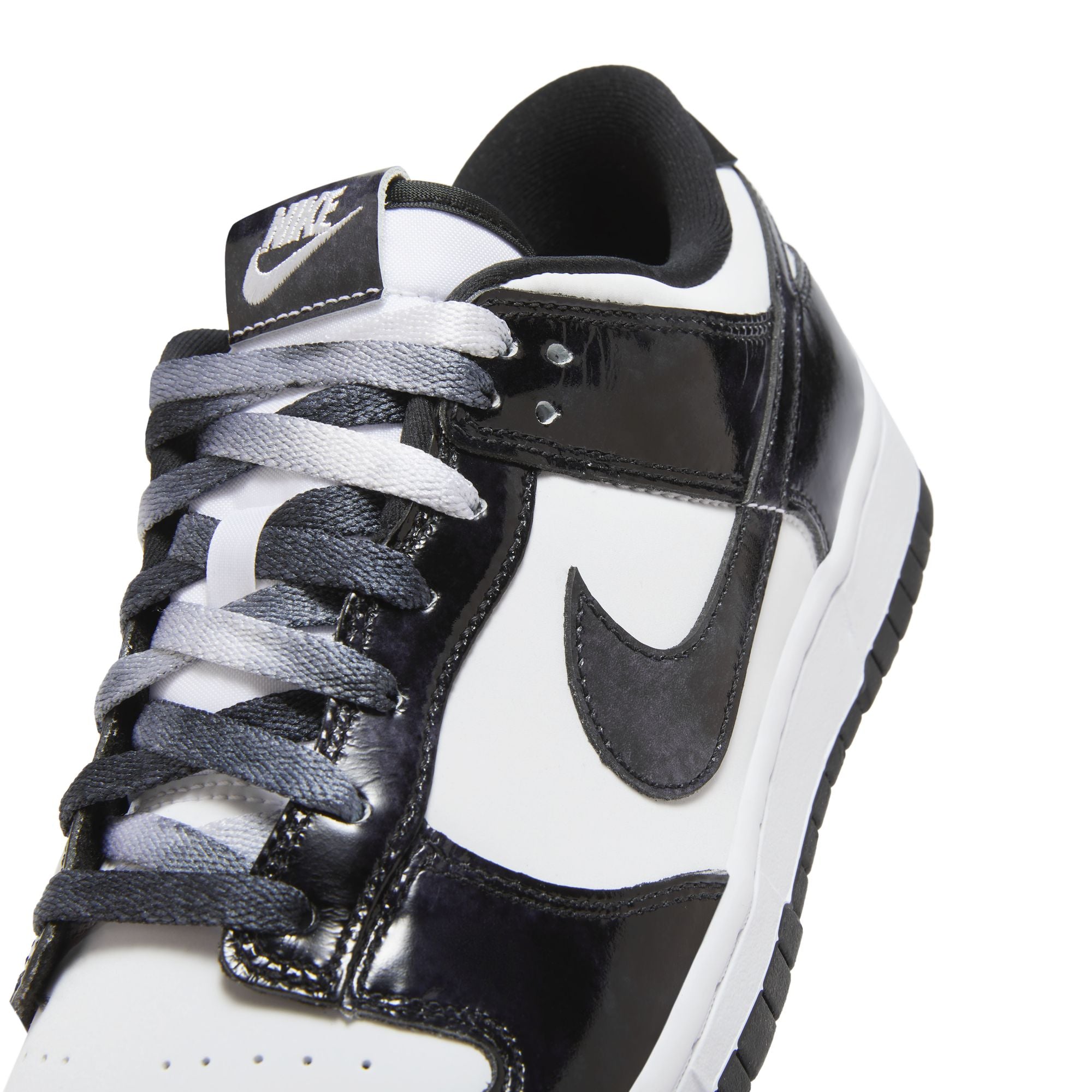 Dunk Low SE "Panda Patent"