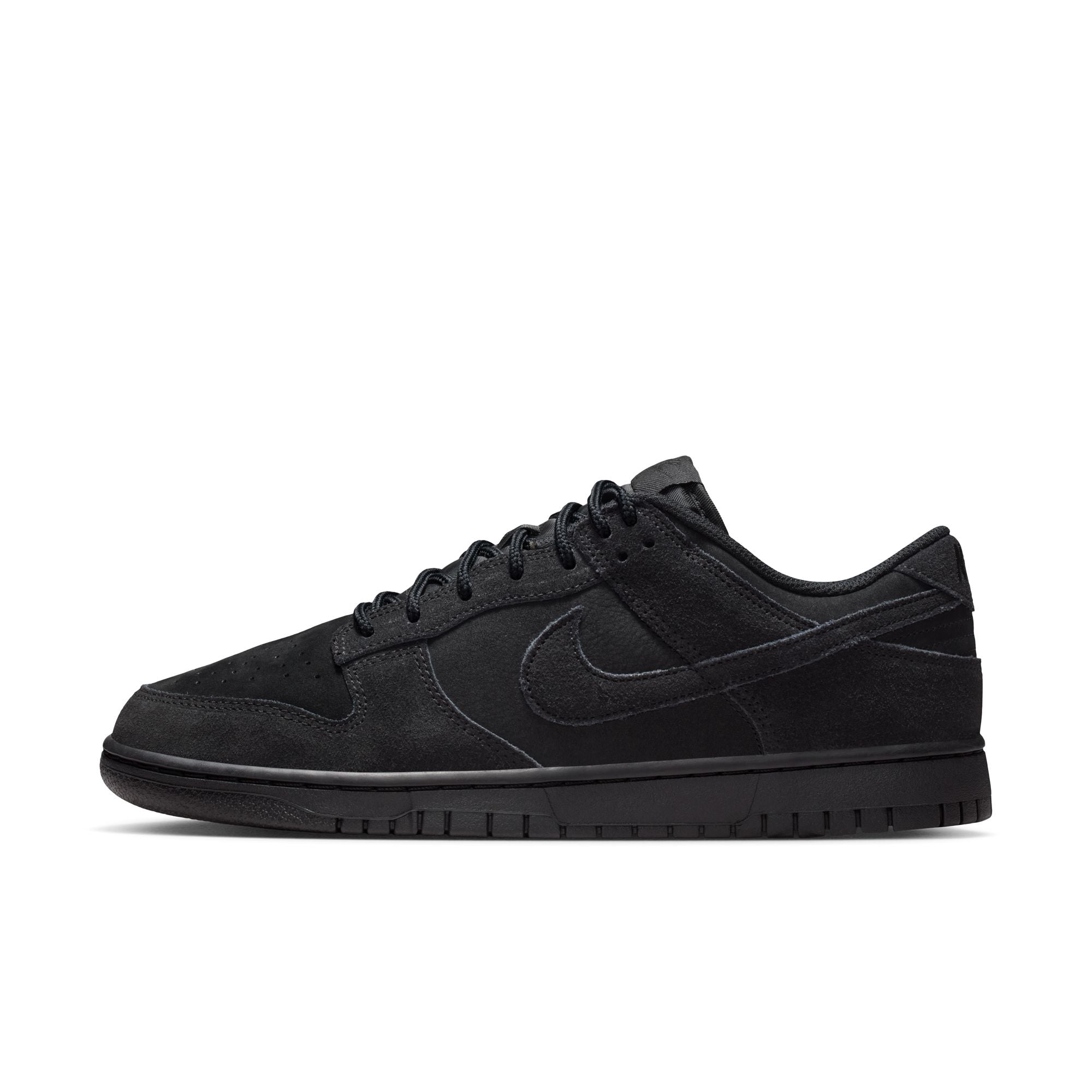 Dunk Low SE Triple Black Suede