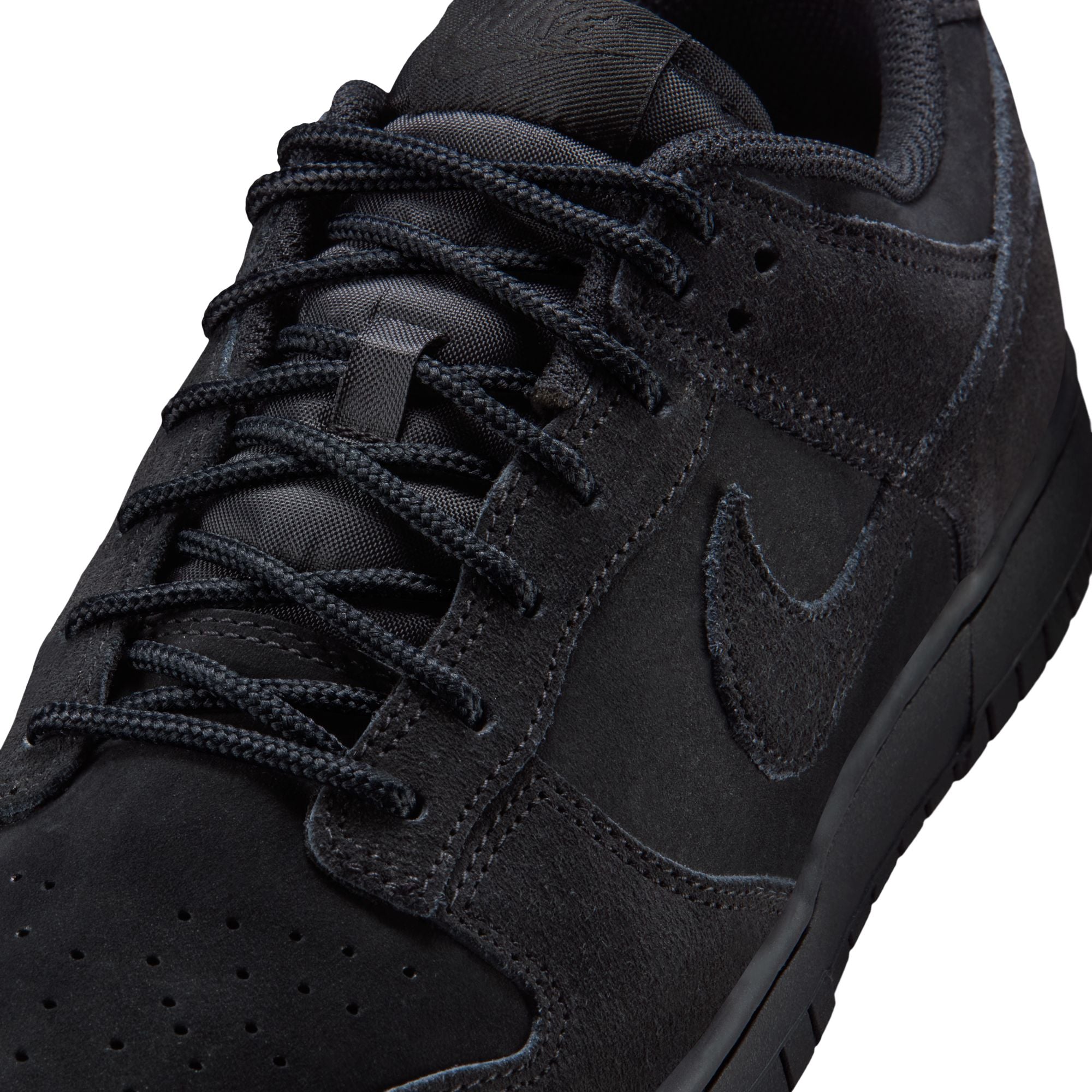 Dunk Low SE Triple Black Suede