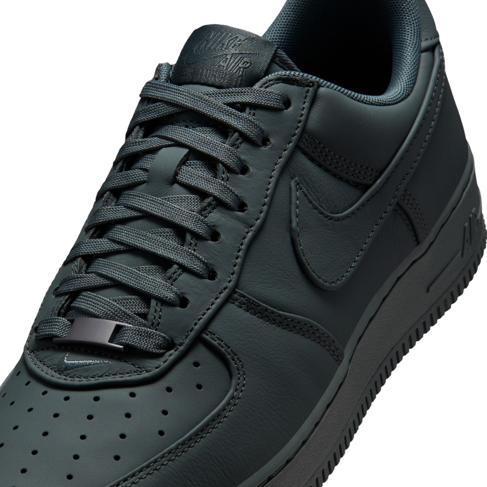 Air Force 1 Low Retro Premium Bomber Grey