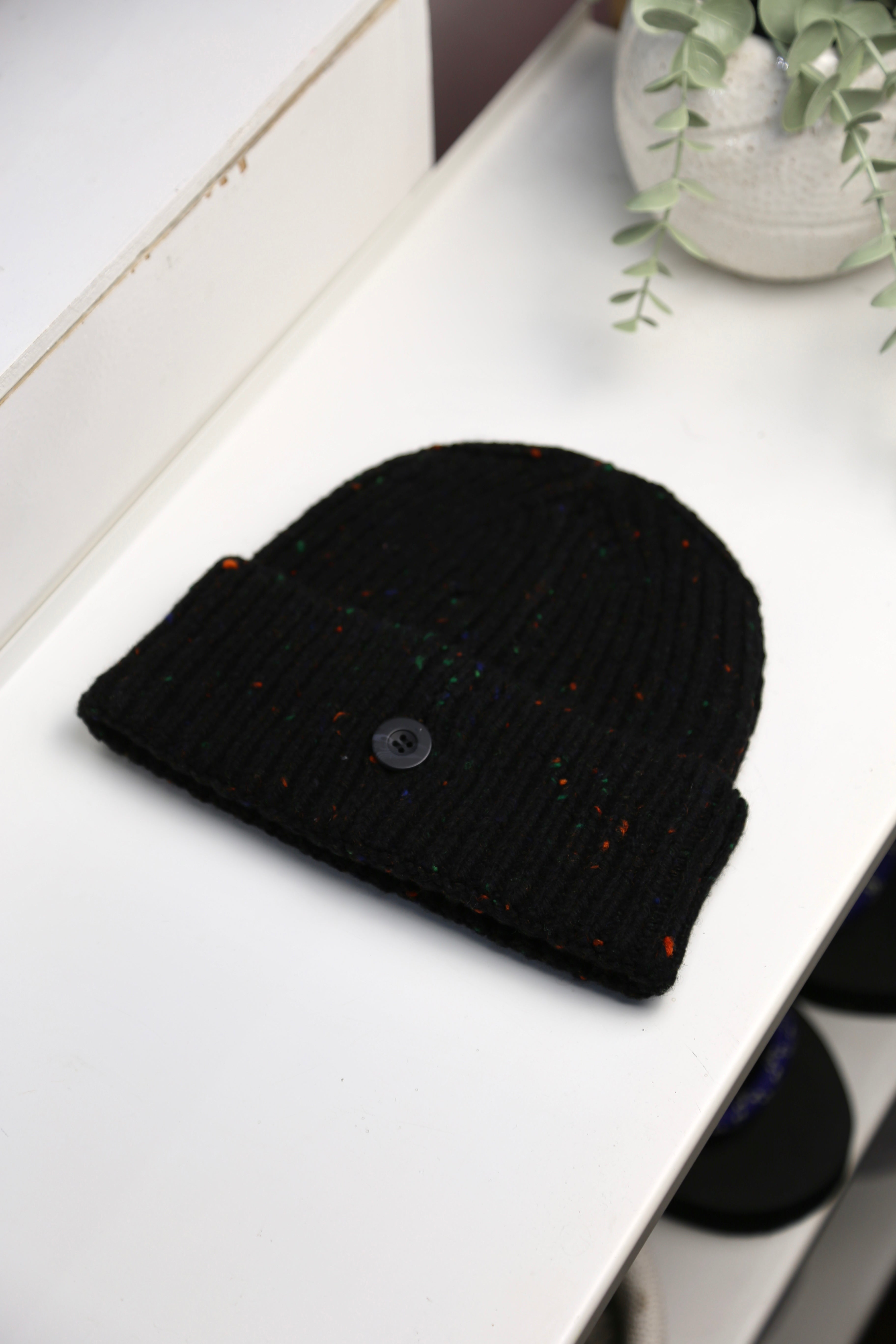 Anglistic Beanie Speckled Black
