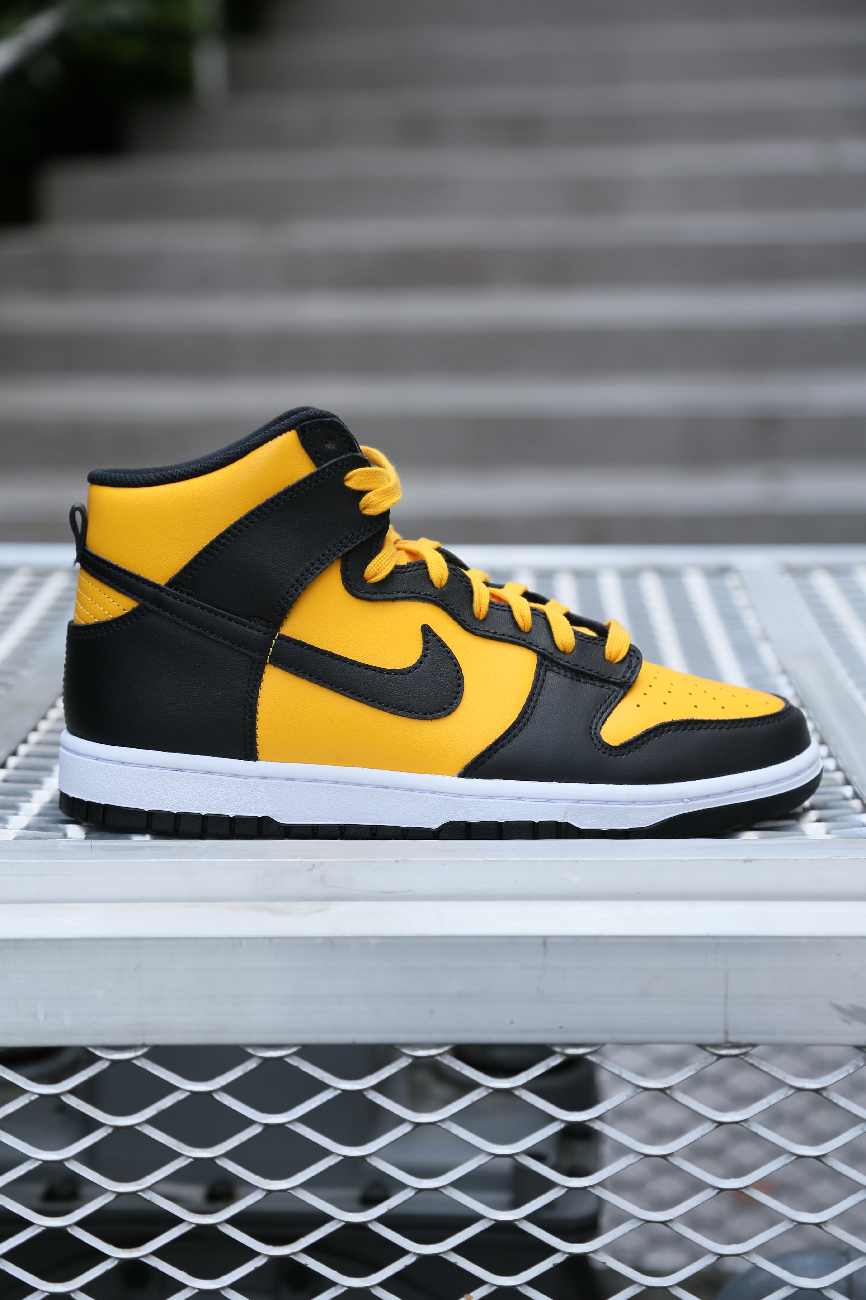 Dunk Hi "Reverse Goldenrod"