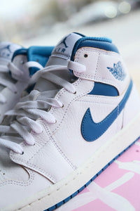 Air Jordan 1 Mid SE "Industrial Blue"