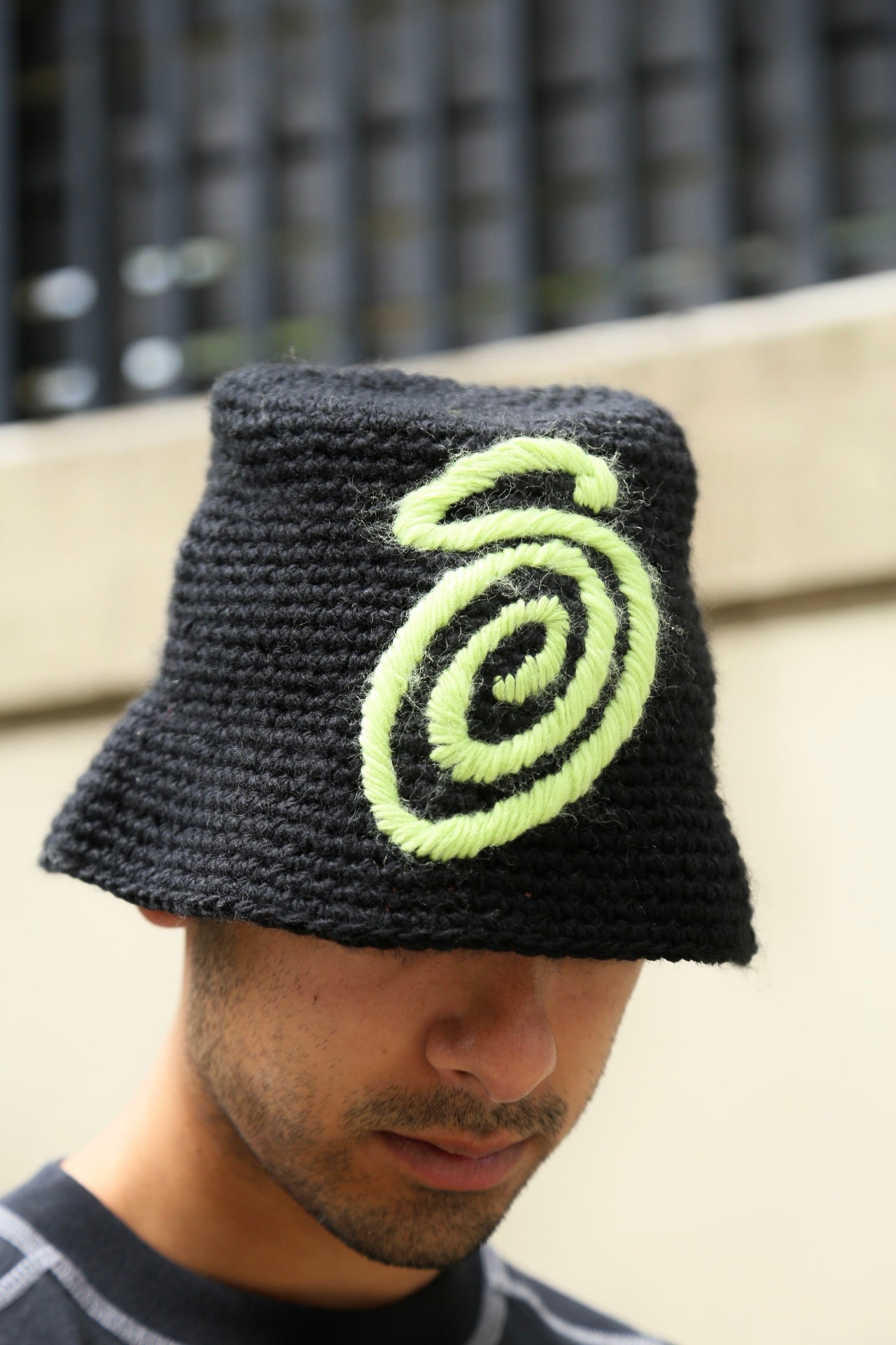 Swirly S Knit Bucket Hat Black