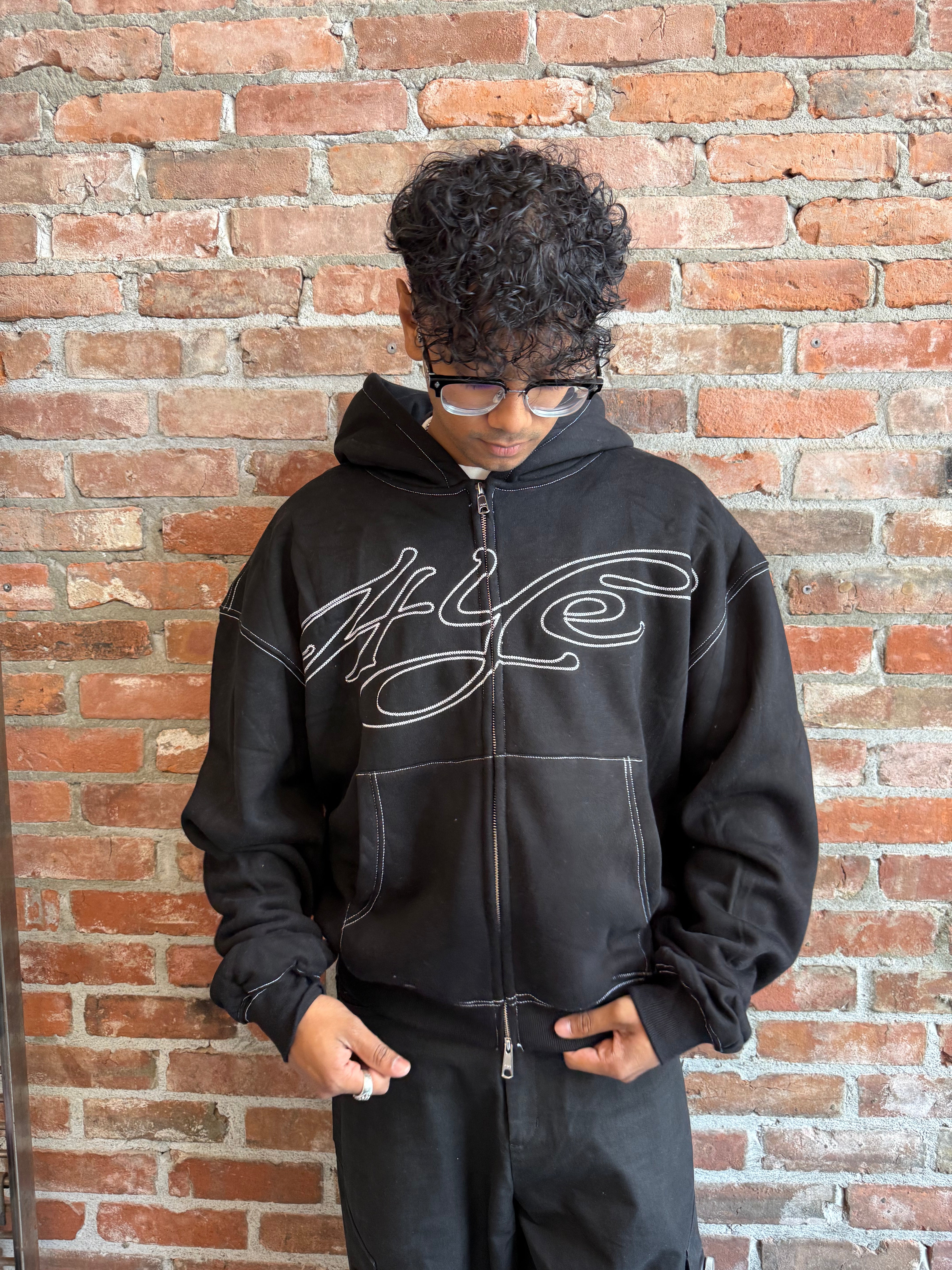 Signature Zip Hoodie Black/White
