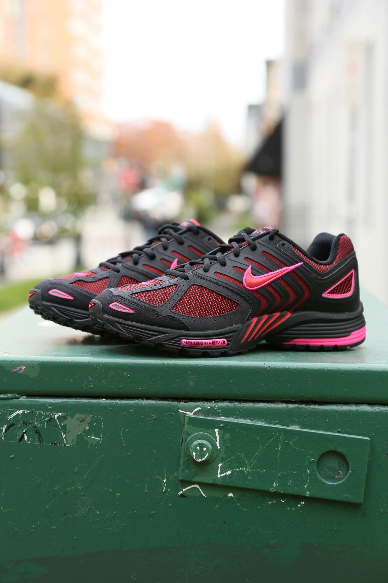 Air Peg 2K5 "Black/Fire-Fierce Pink"