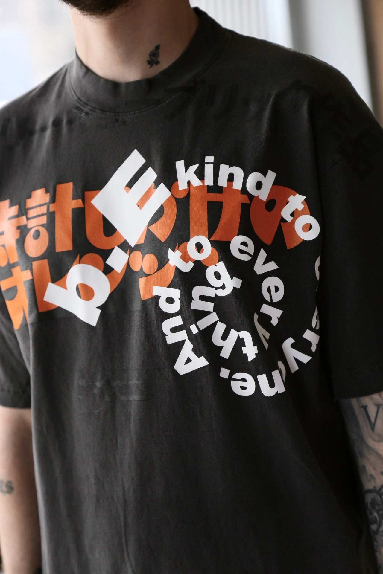 Orange Tee Vintage Black