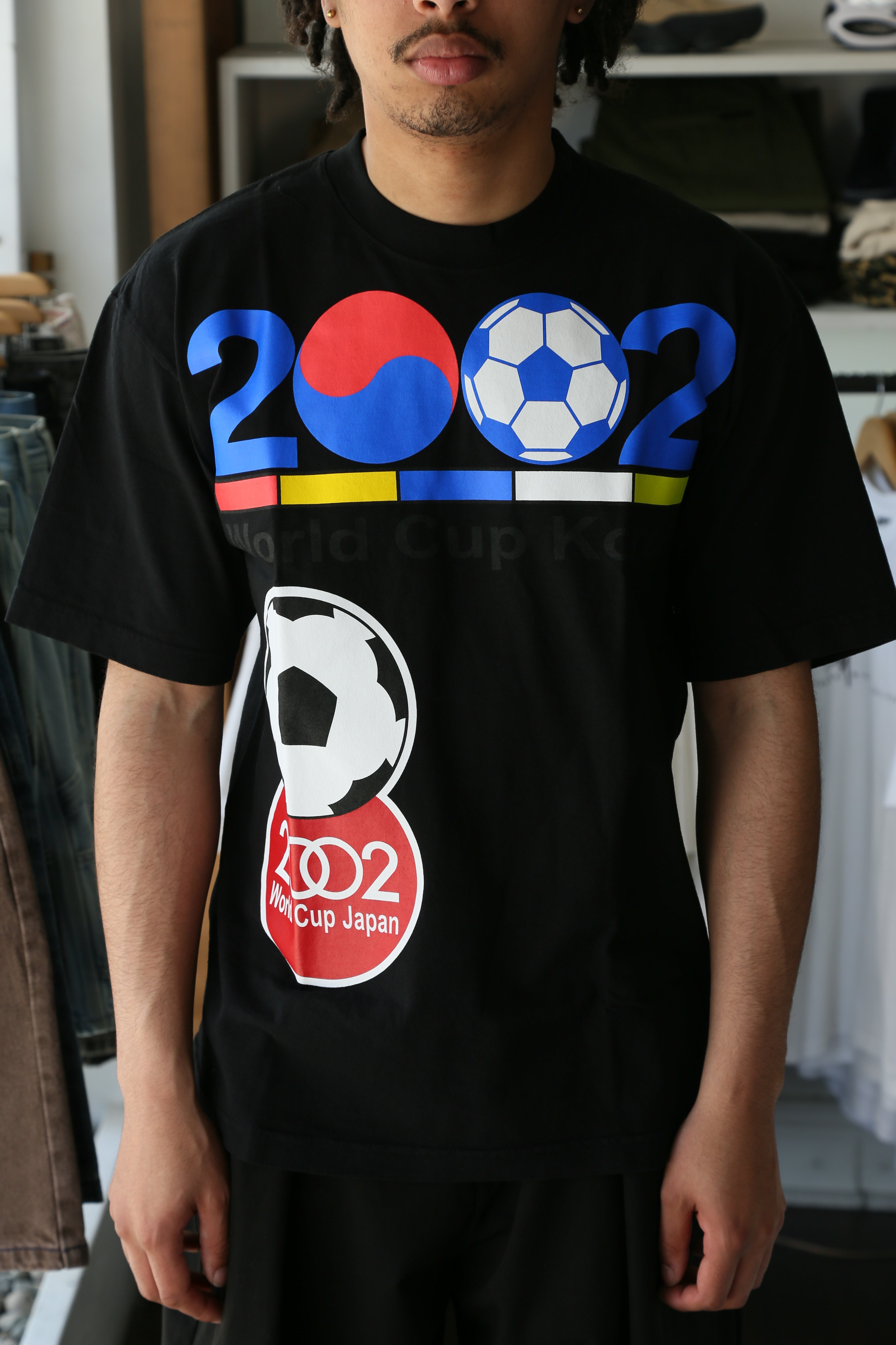 2002 Tee Black