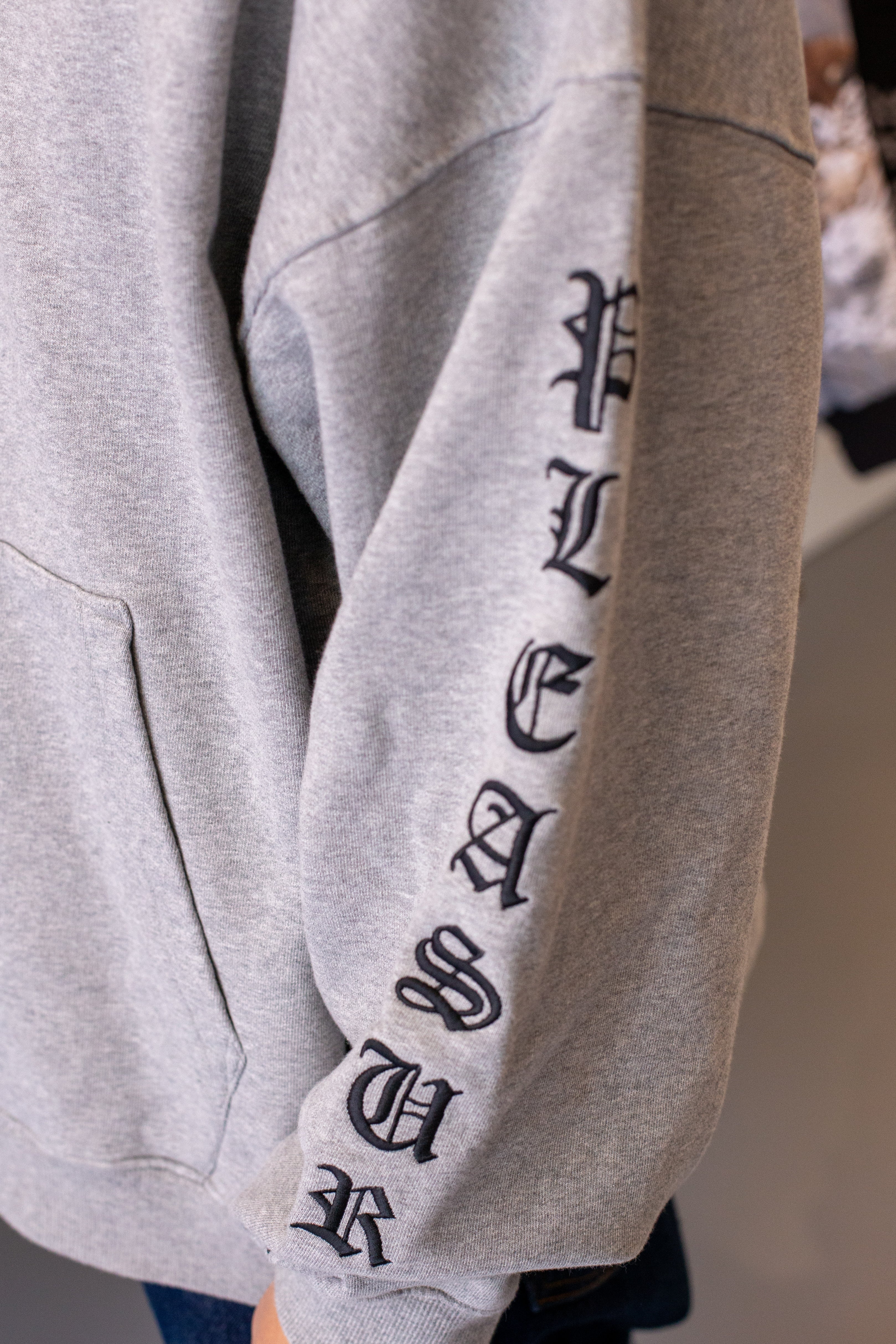 OE Quarter Zip Sweatshirt Grey