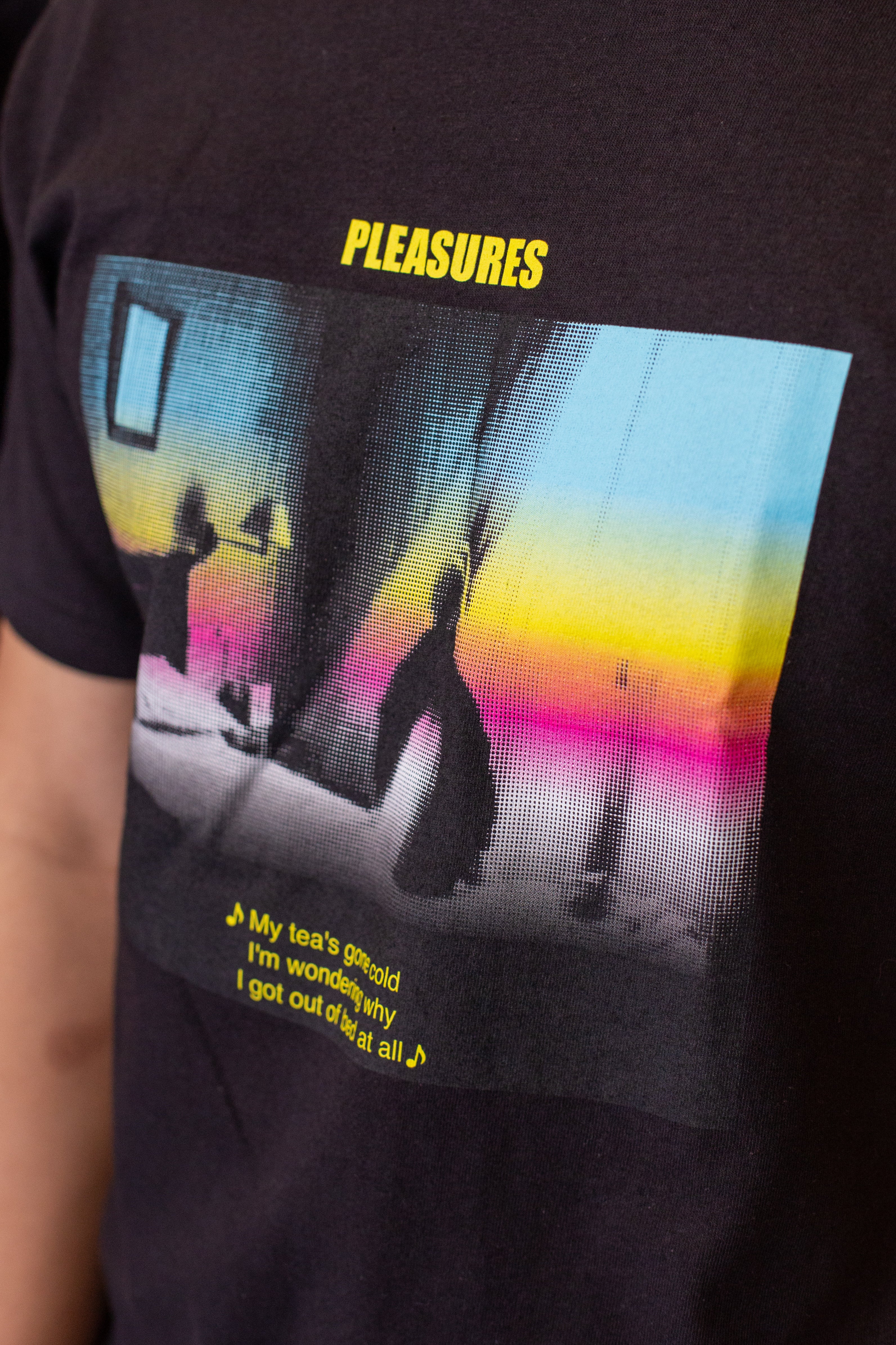 Window Tee Black